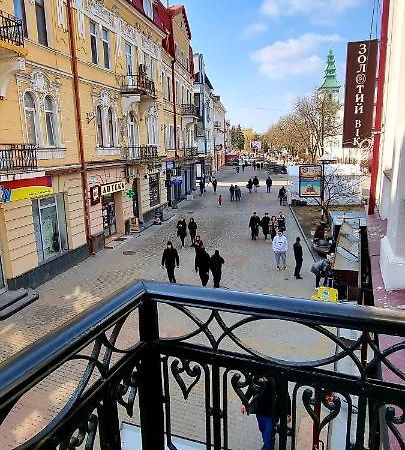 Центр Апарт Lägenhet Ternopil Exteriör bild