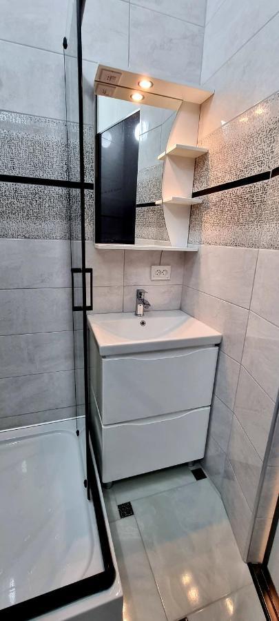 Центр Апарт Lägenhet Ternopil Exteriör bild