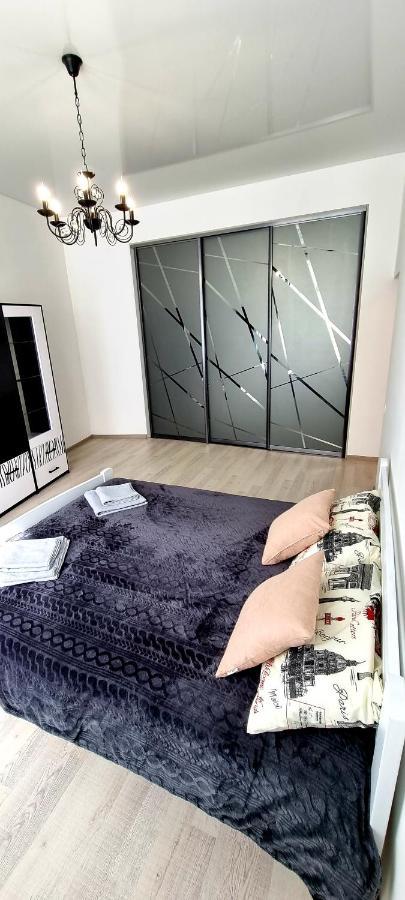 Центр Апарт Lägenhet Ternopil Exteriör bild