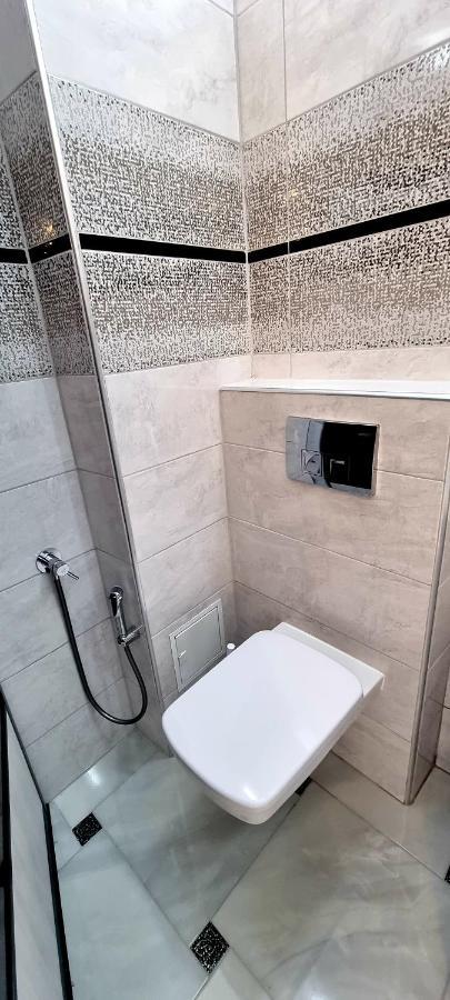 Центр Апарт Lägenhet Ternopil Exteriör bild